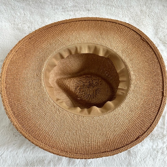 NEW!!! Women straw hat with gold chain - Picture 5 of 5